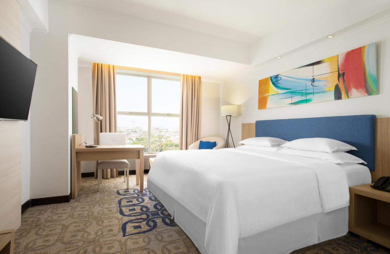 Four Points By Sheraton Макасар Экстерьер фото