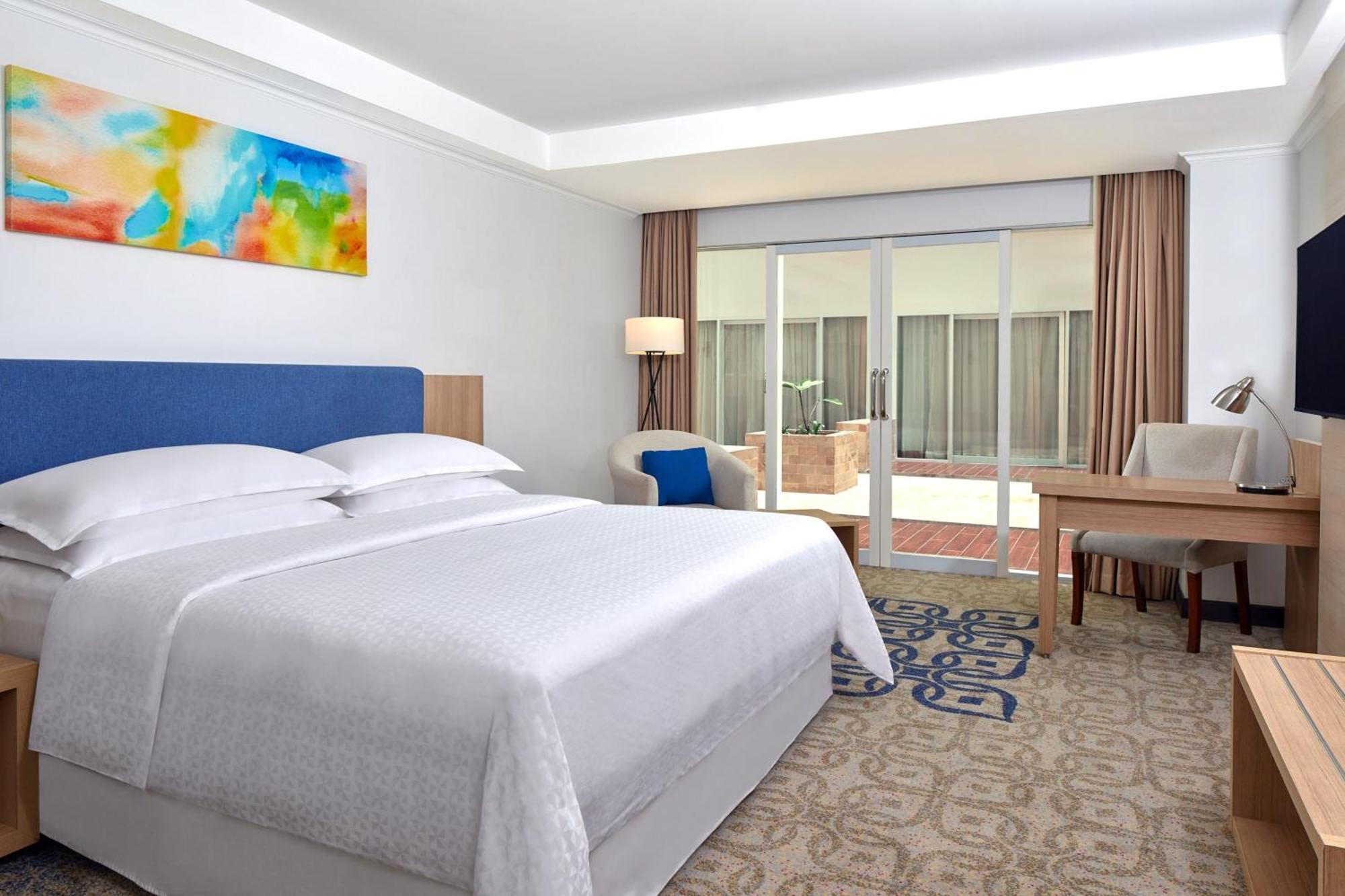 Four Points By Sheraton Макасар Экстерьер фото