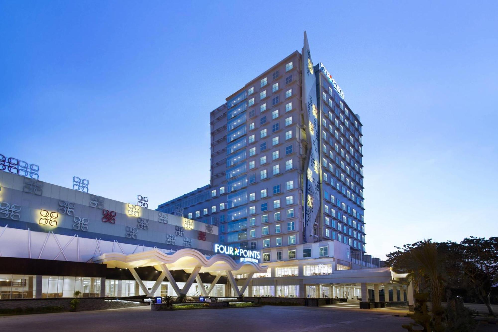 Four Points By Sheraton Макасар Экстерьер фото